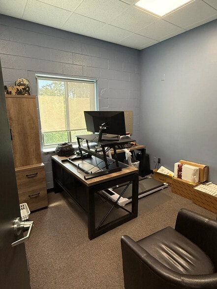 More Photos Of 1880 Birchwood Dr, Troy Warehouse For Sale