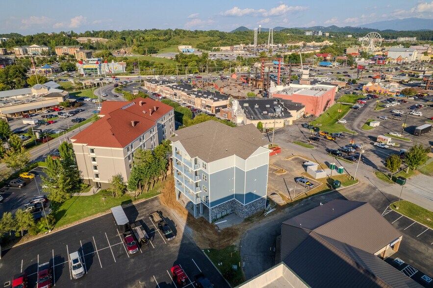 More Photos Of 129 Sugarfoot Way, Pigeon Forge Apartments For Sale