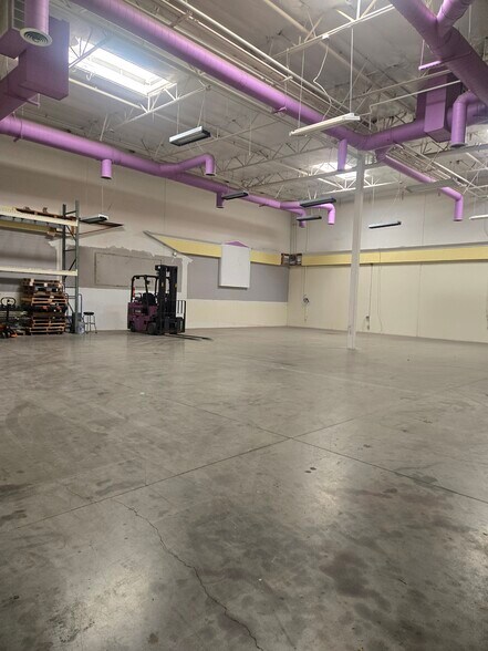 More Photos Of 3110 Indian Ave, Perris Warehouse For Lease