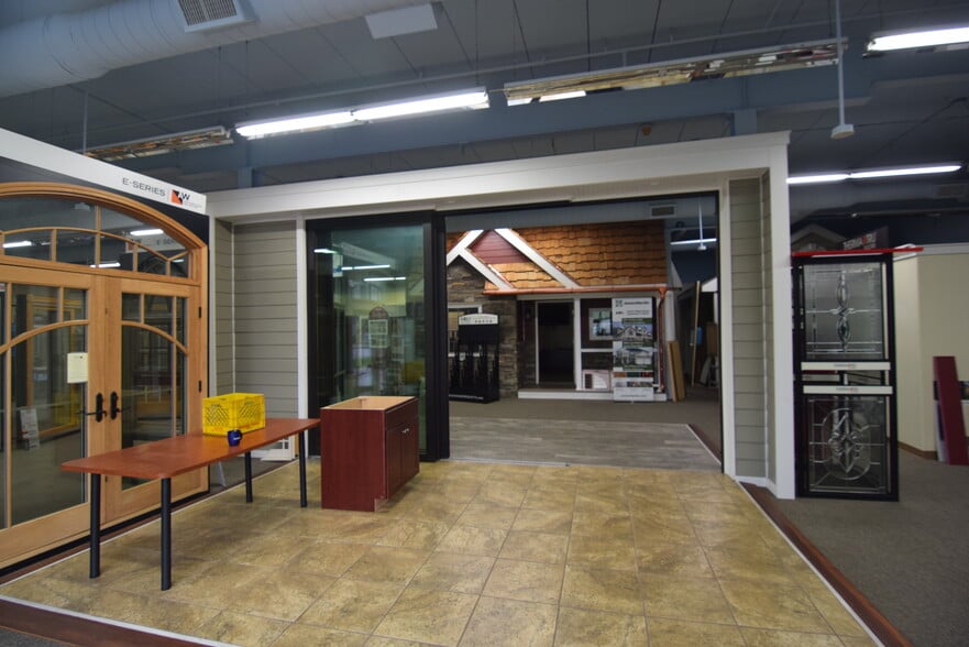 More Photos Of 5081 W Chester Pike, Newtown Square Warehouse For Sale