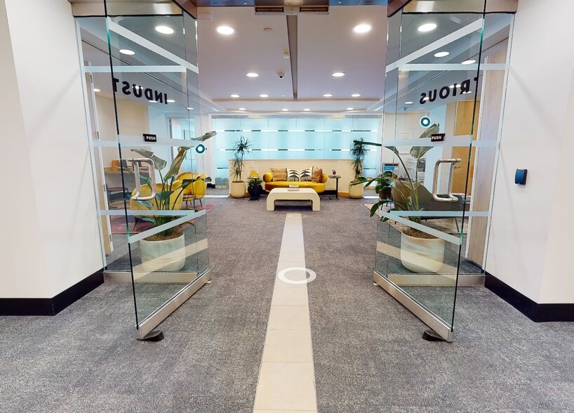 Primary Photo Of 225 Franklin St, Boston Coworking Space