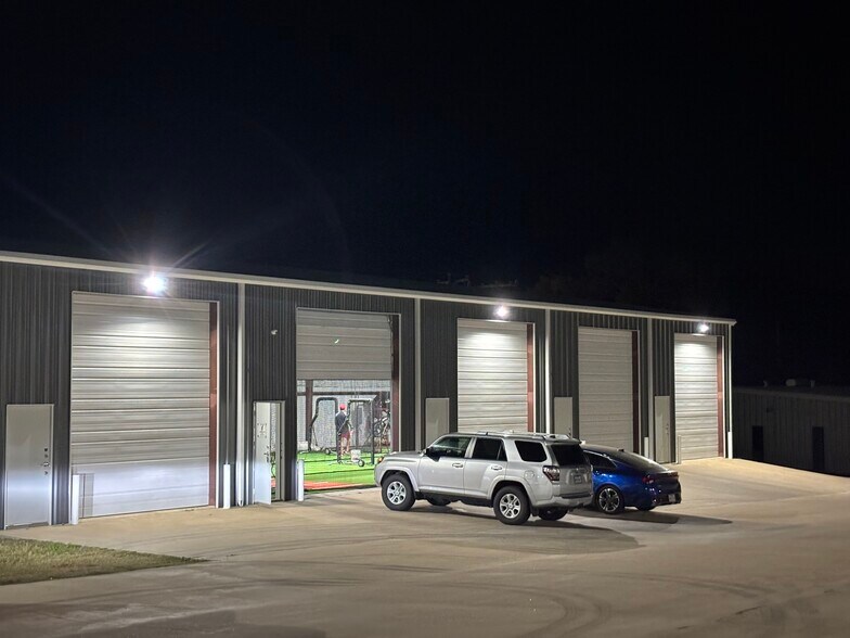 More Photos Of 12440 State Highway 155 S, Tyler Warehouse For Lease