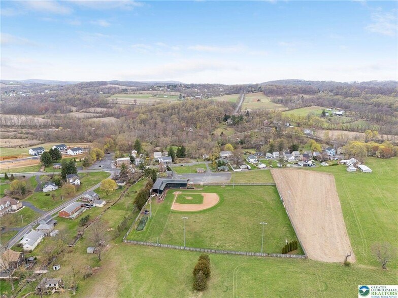More Photos Of 1463 Limeport Pike, Coopersburg Restaurant For Sale