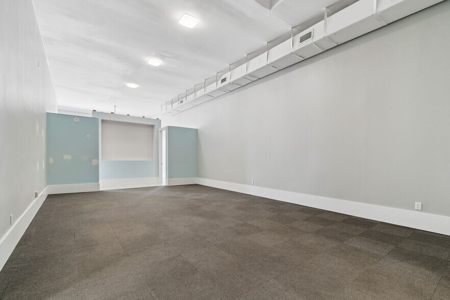More Photos Of 2801-2805 Dr Martin Luther King Jr St N, Saint Petersburg Storefront Retail Office For Lease