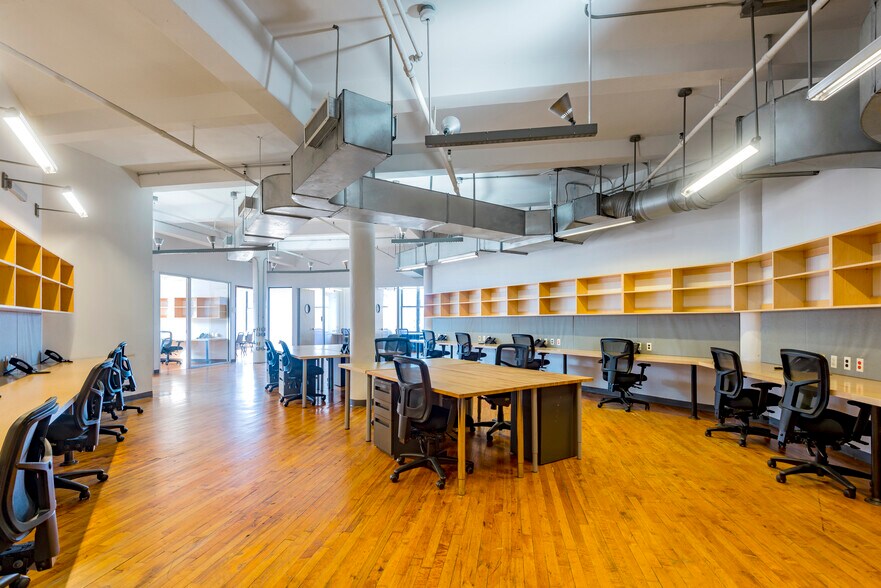 More Photos Of 41 E 11th St, New York Coworking Space