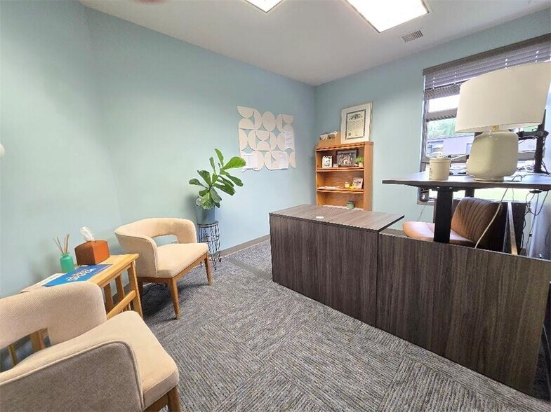 More Photos Of 401 N East St, Paola Office For Sale