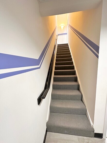 More Photos Of 9300-9306 Old Keene Mill Rd, Burke Loft Creative Space For Lease