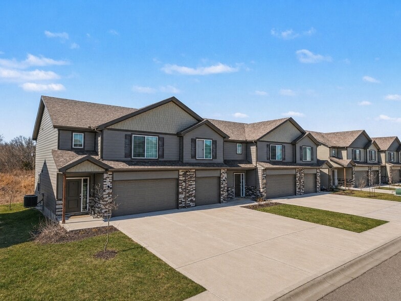 More Photos Of Shale Ct, Grain Valley Apartments For Sale