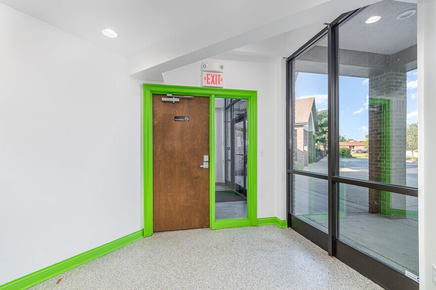 More Photos Of 6901-6909 Burlington Pike, Florence Medical For Sale