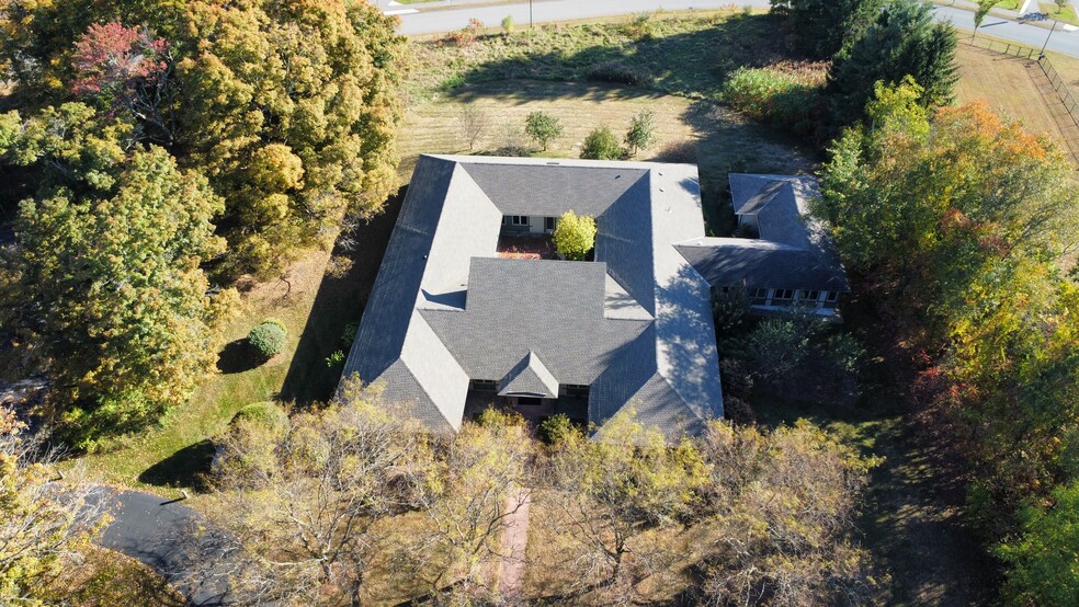 More Photos Of 23 Plumtree Rd, Sunderland Office For Sale