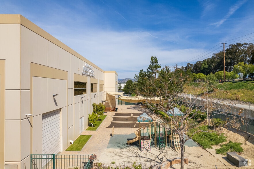 More Photos Of 10 Goodyear, Irvine Light Manufacturing For Lease