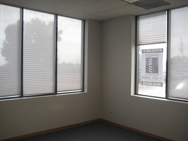 More Photos Of 2727 W 92nd Ave, Federal Heights Showroom For Lease