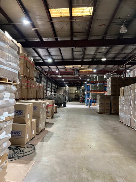 More Photos Of 307 E Washington St, Momence Industrial For Sale