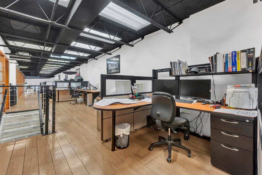 More Photos Of 821 N 21st Ave, Hollywood Storefront Retail Office For Lease