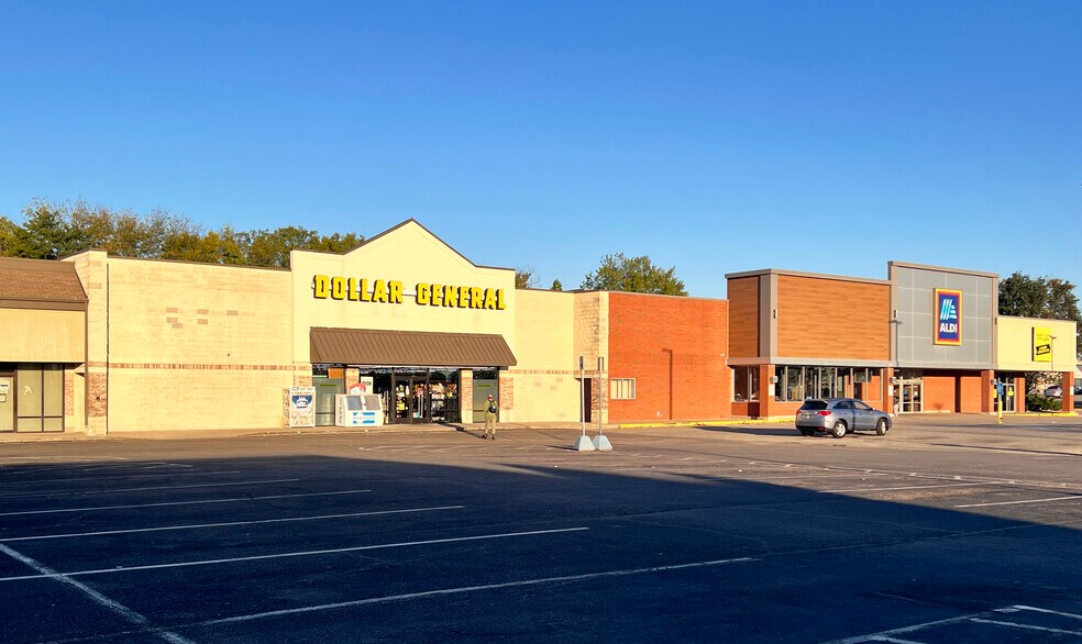 More Photos Of 8320-8404 Michigan Rd, Indianapolis Unknown For Lease