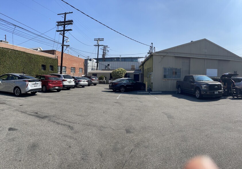 More Photos Of 3380 S Robertson Blvd, Los Angeles Restaurant For Lease