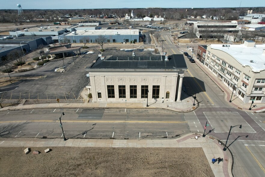 More Photos Of 311 W Grand Ave, Wisconsin Rapids Office For Sale
