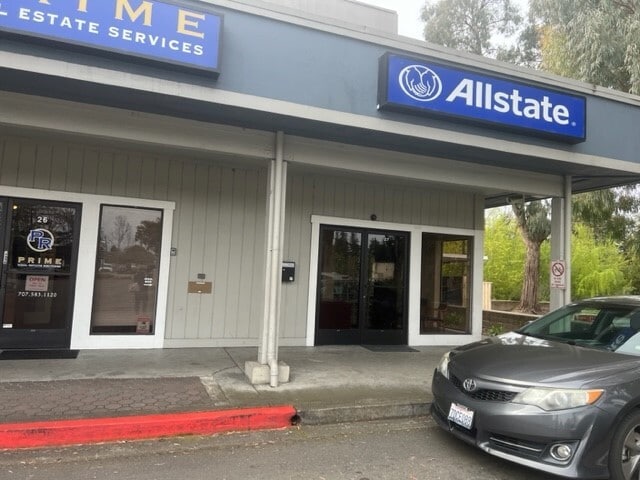 More Photos Of 6650 Commerce Blvd, Rohnert Park Storefront For Sale