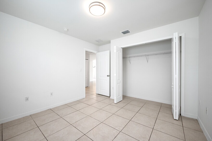 More Photos Of 2275 SW 61st Ave, Miami Apartments For Sale