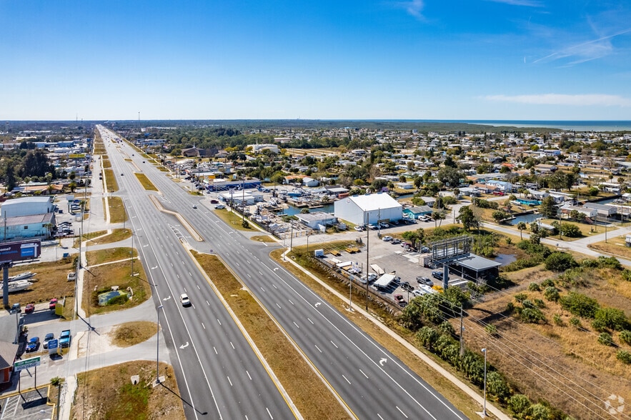 More Photos Of 6919 Puffin Ln, Hudson Light Distribution For Sale