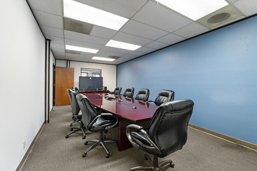 More Photos Of 992 S De Anza Blvd, San Jose Office For Lease