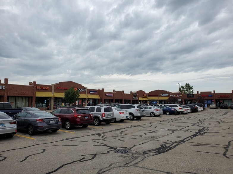 More Photos Of 1350 E Chicago St, Elgin Unknown For Lease