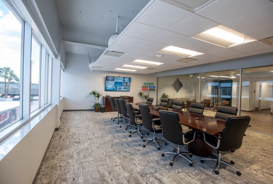 More Photos Of 1311 N Westshore Blvd, Tampa Office For Lease