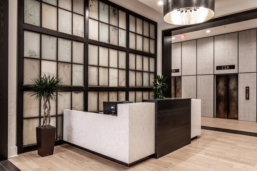 More Photos Of 36 S Pennsylvania St, Indianapolis Office For Lease