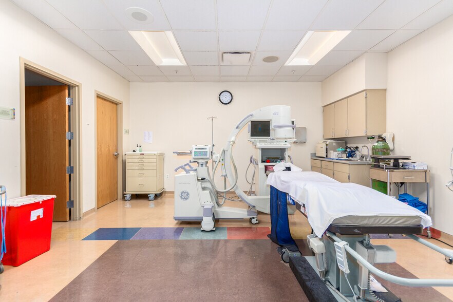 More Photos Of 3090 N 3rd Ave, Phoenix Medical For Sale