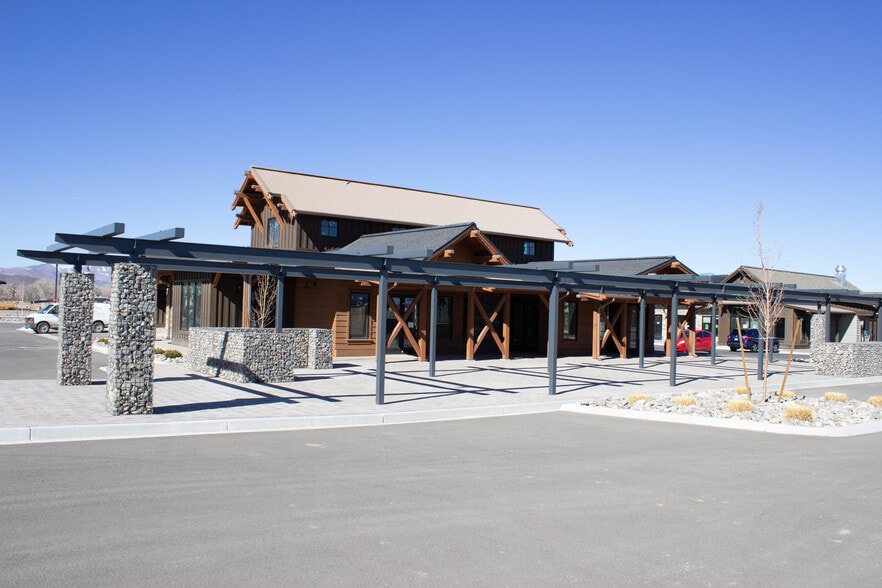 More Photos Of 1044 Inglewood Dr, Fernley Unknown For Lease