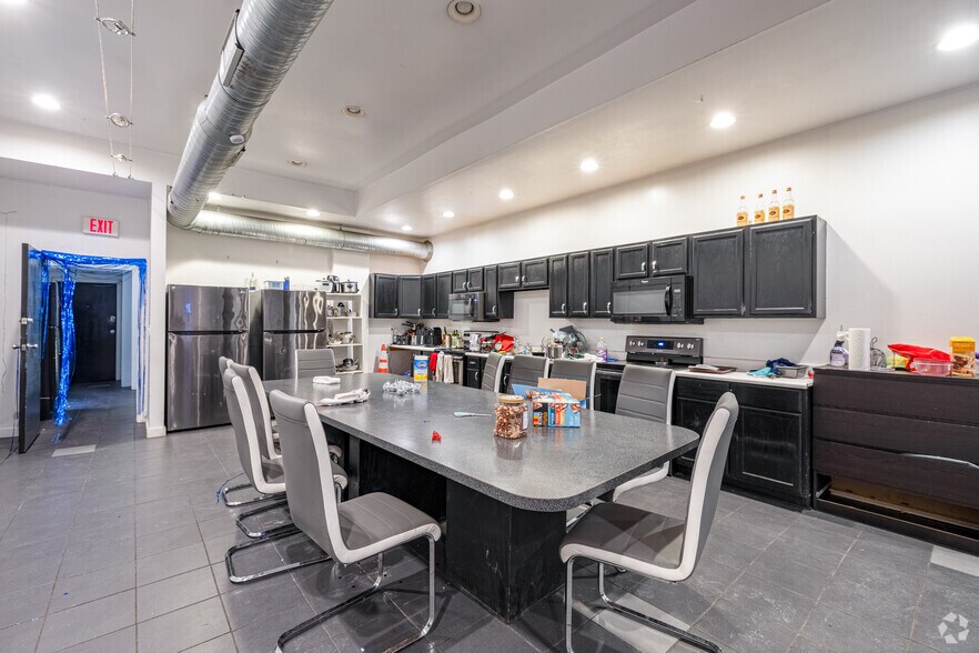 More Photos Of 221 Washington St, Binghamton Unknown For Sale