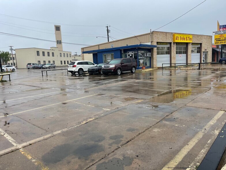 More Photos Of 2085 S Garland Ave, Garland Auto Dealership For Lease