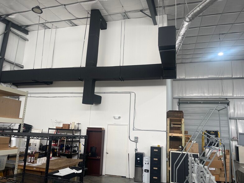 More Photos Of 22924 Kuykendahl Rd, Spring Light Manufacturing For Lease