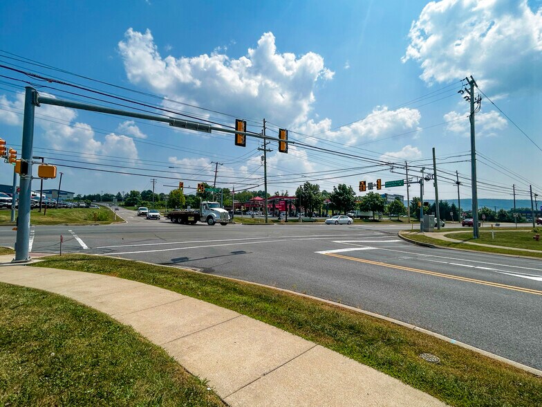 More Photos Of 122 Eagle Pt, Bellefonte General Retail For Lease
