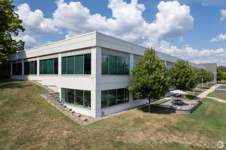 More Photos Of 70 E Swedesford Rd, Malvern Unknown For Lease