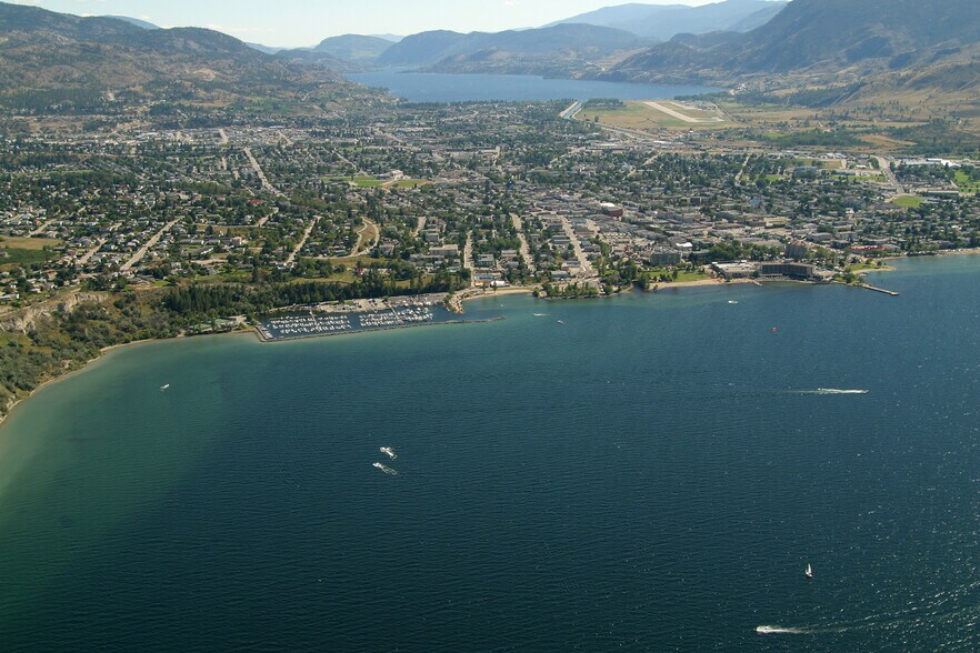 More Photos Of 1070 Lakeshore Dr W, Penticton Specialty For Sale