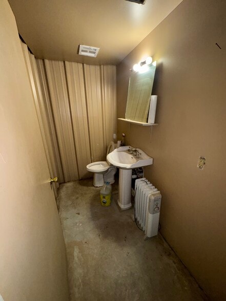 More Photos Of 438 S Main St, Mcalester Auto Repair For Sale