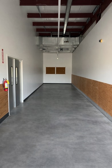 More Photos Of 1291 Pine St, Unadilla Storefront For Sale