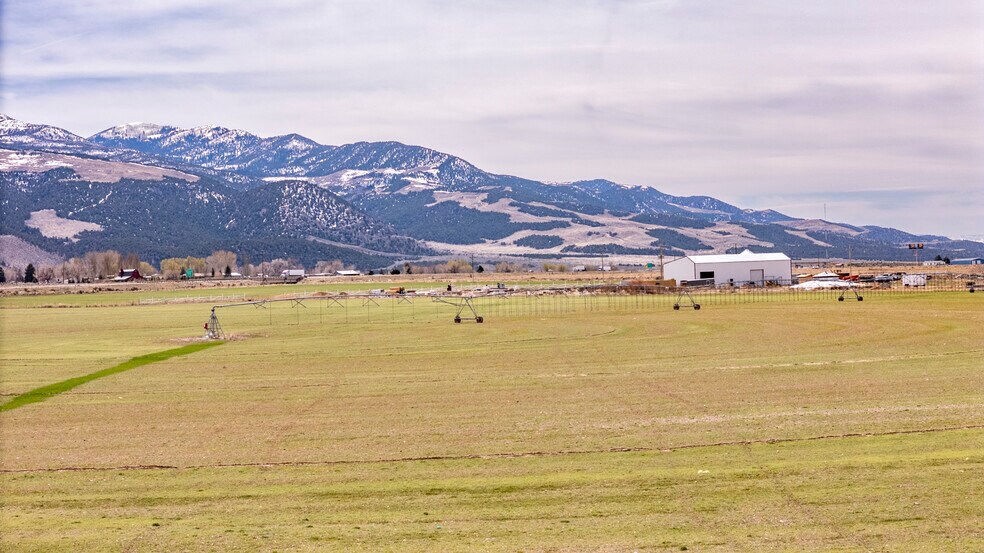 More Photos Of 700 N Center Street, Summit Land For Sale