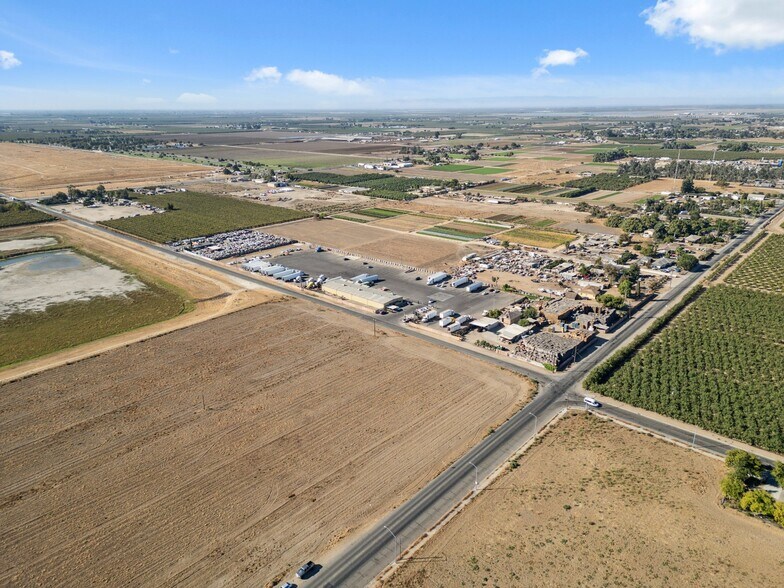 More Photos Of 2428 West Ave, Fresno Industrial For Sale