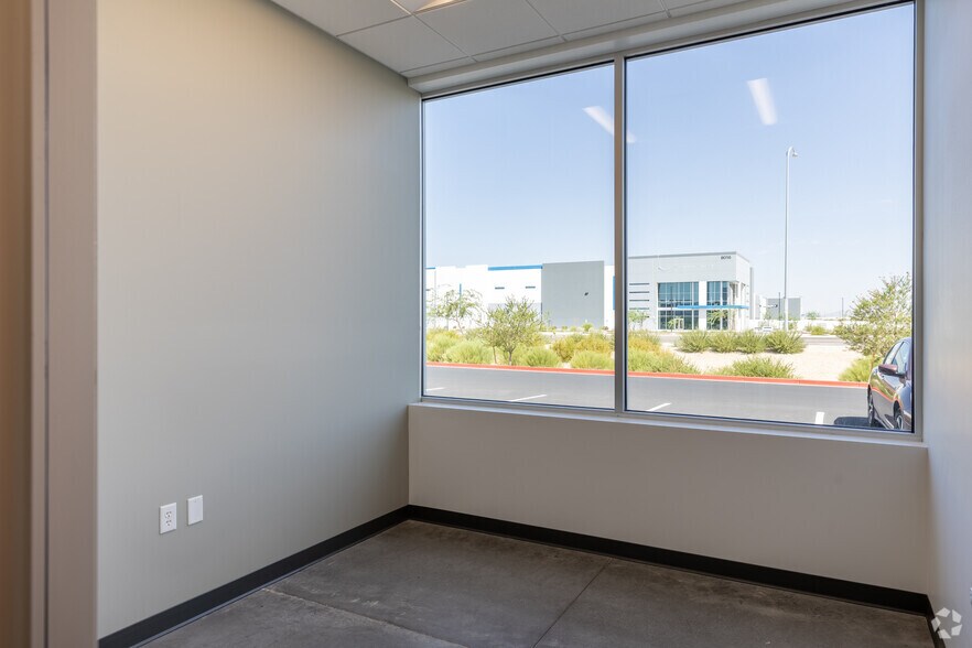 More Photos Of 8051 E Pecos Rd, Mesa Unknown For Lease