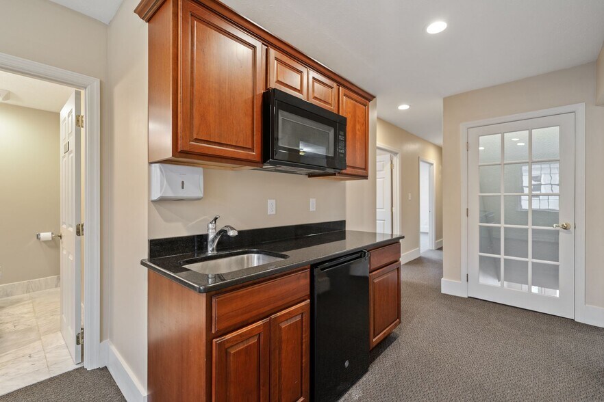 More Photos Of 396 4th St, Beaver Office Residential For Sale