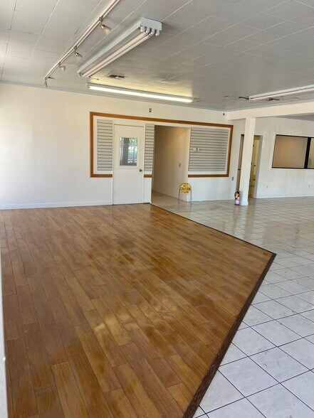 More Photos Of 3290 E Gage Ave, Huntington Park General Retail For Sale