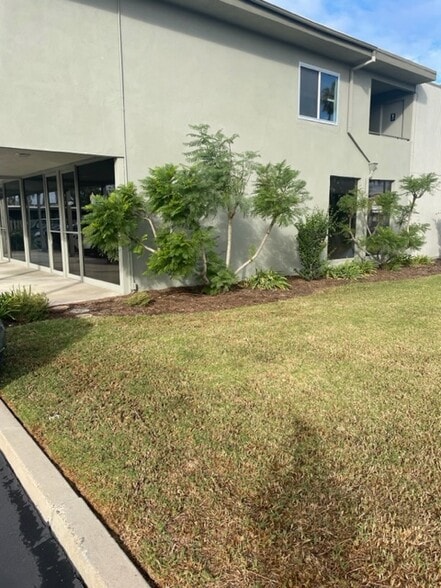 More Photos Of 1500 E Katella Ave, Orange Medical For Sale