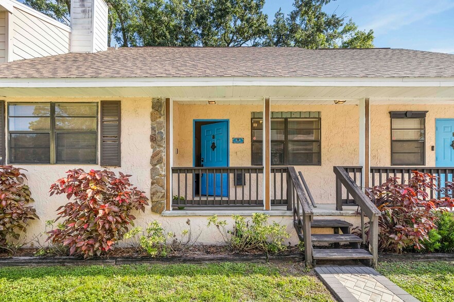 More Photos Of 12216 N 59th St, Tampa Apartments For Sale