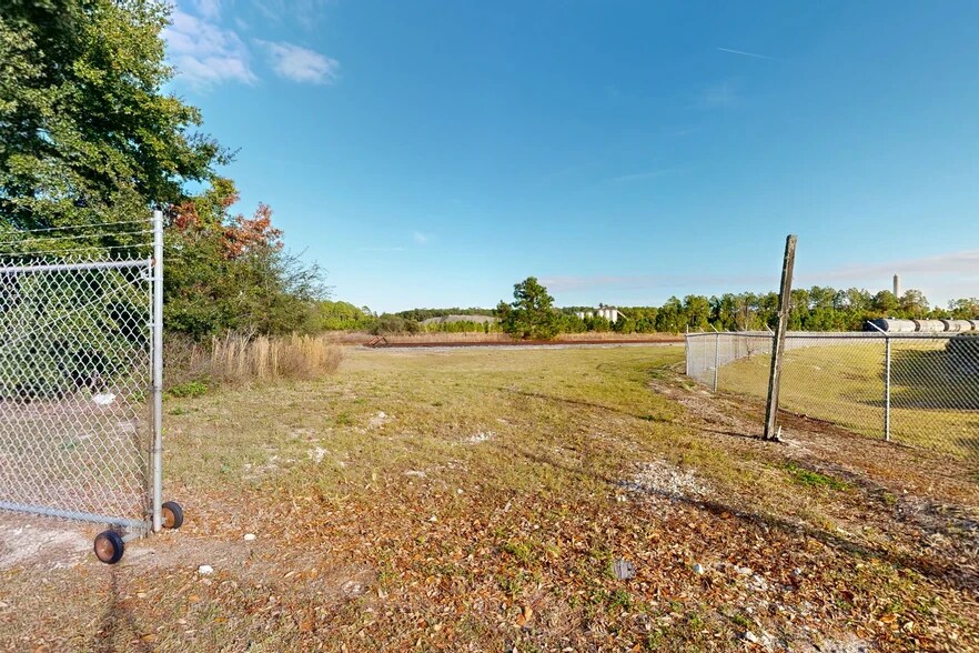 Primary Photo Of 0 Blasius Rd, Jacksonville Land For Lease