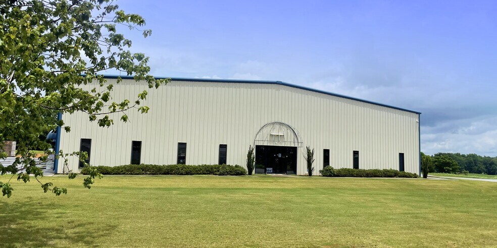 Primary Photo Of 1059 Superior Way, Thomson Warehouse For Lease