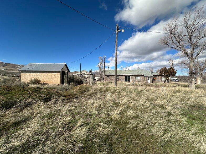 More Photos Of 5975 US Highway 95, Winnemucca Trailer Camper Park For Sale