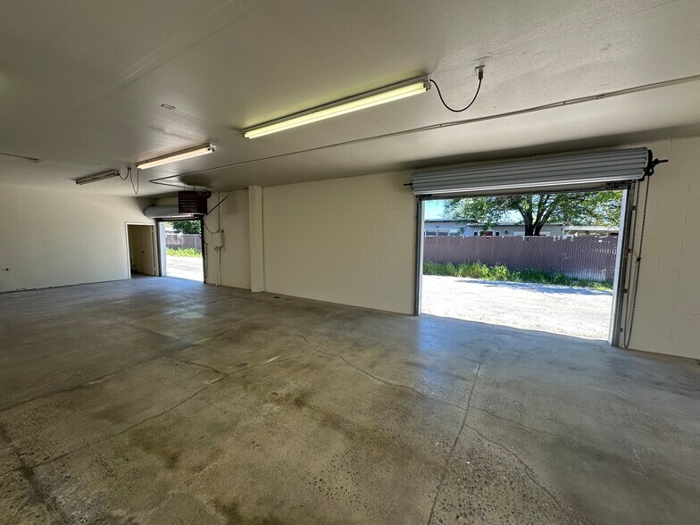 More Photos Of 80 Barham Ave, Santa Rosa Warehouse For Sale