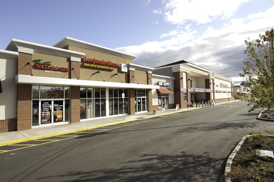 More Photos Of 174-176 Newington Rd, West Hartford Unknown For Sale